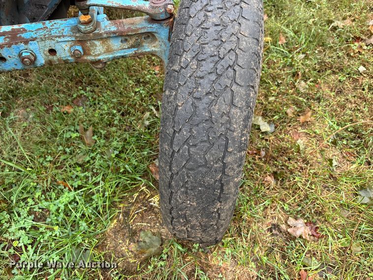 image for item DU1497 1967 Ford 3000 tractor