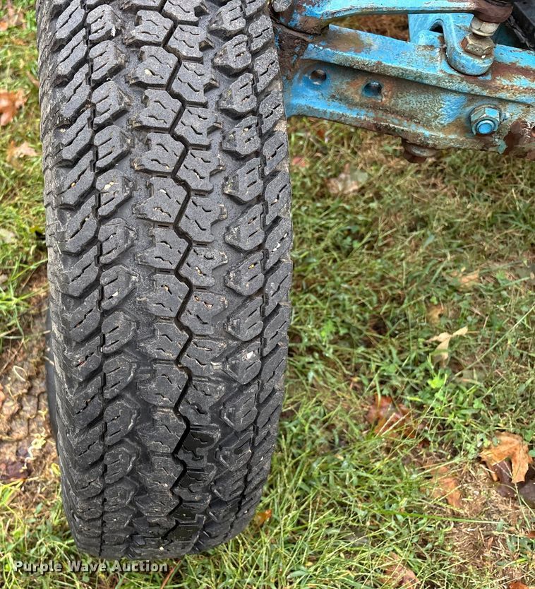 image for item DU1497 1967 Ford 3000 tractor