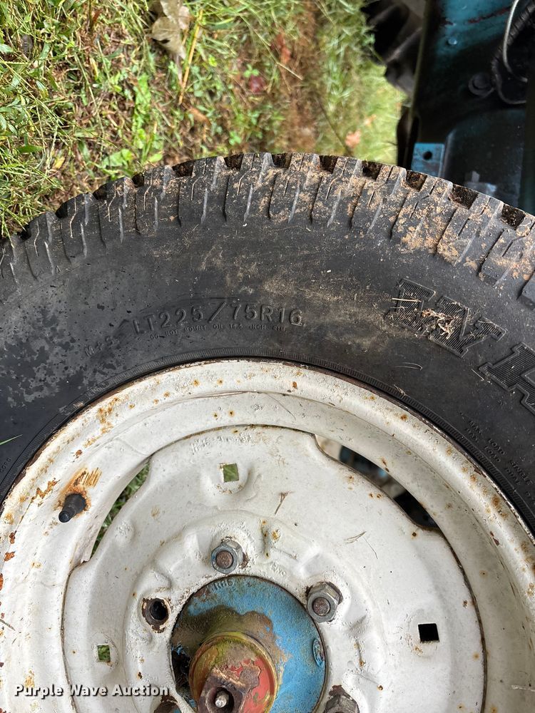 image for item DU1497 1967 Ford 3000 tractor