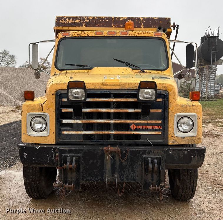image for item DU1499 1988 International S1900 dump truck