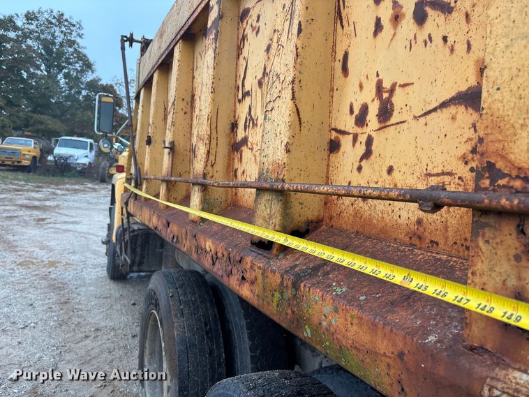 image for item DU1499 1988 International S1900 dump truck