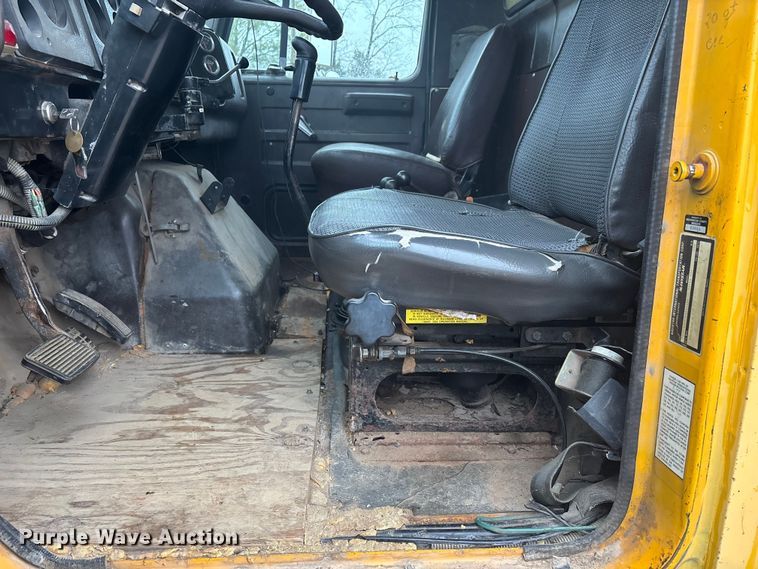 image for item DU1499 1988 International S1900 dump truck