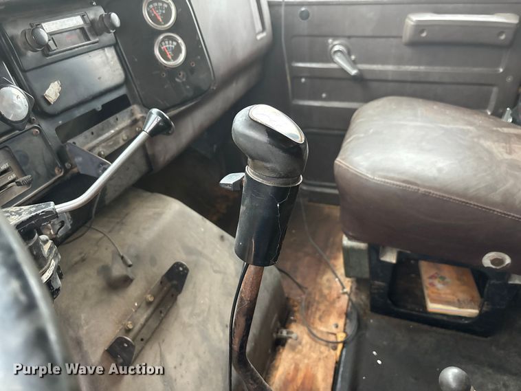 image for item DU1499 1988 International S1900 dump truck