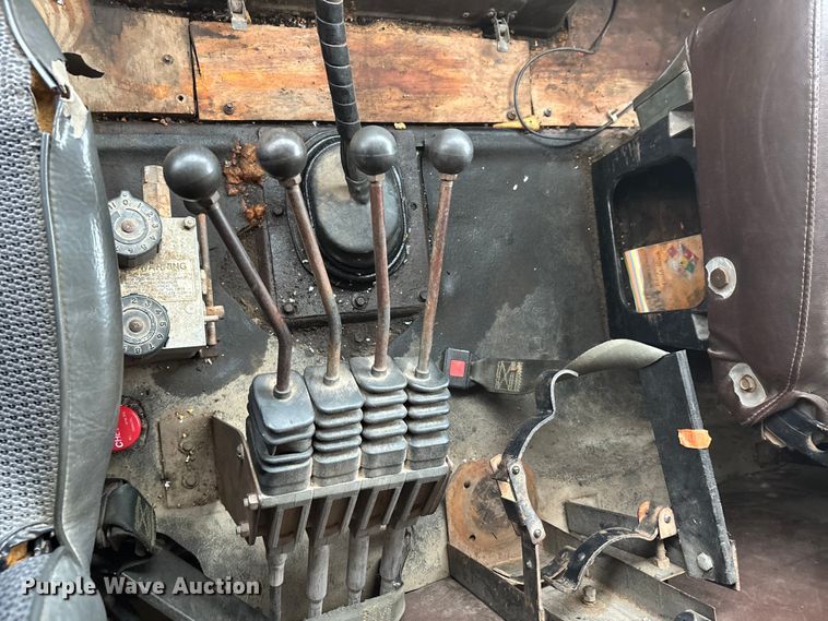 image for item DU1499 1988 International S1900 dump truck