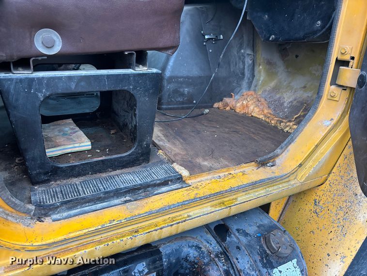 image for item DU1499 1988 International S1900 dump truck