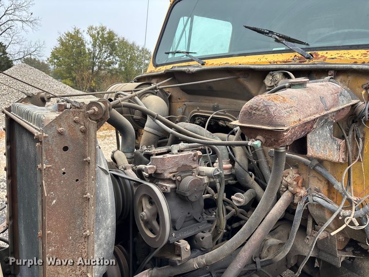 image for item DU1499 1988 International S1900 dump truck
