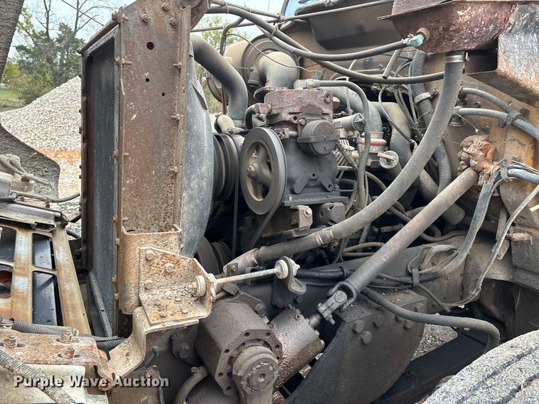 image for item DU1499 1988 International S1900 dump truck