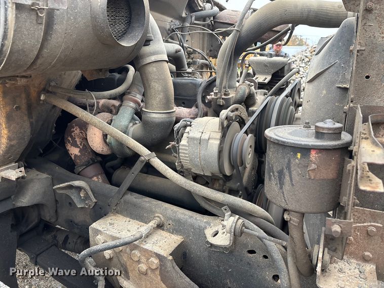 image for item DU1499 1988 International S1900 dump truck