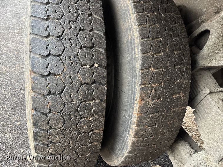 image for item DU1499 1988 International S1900 dump truck