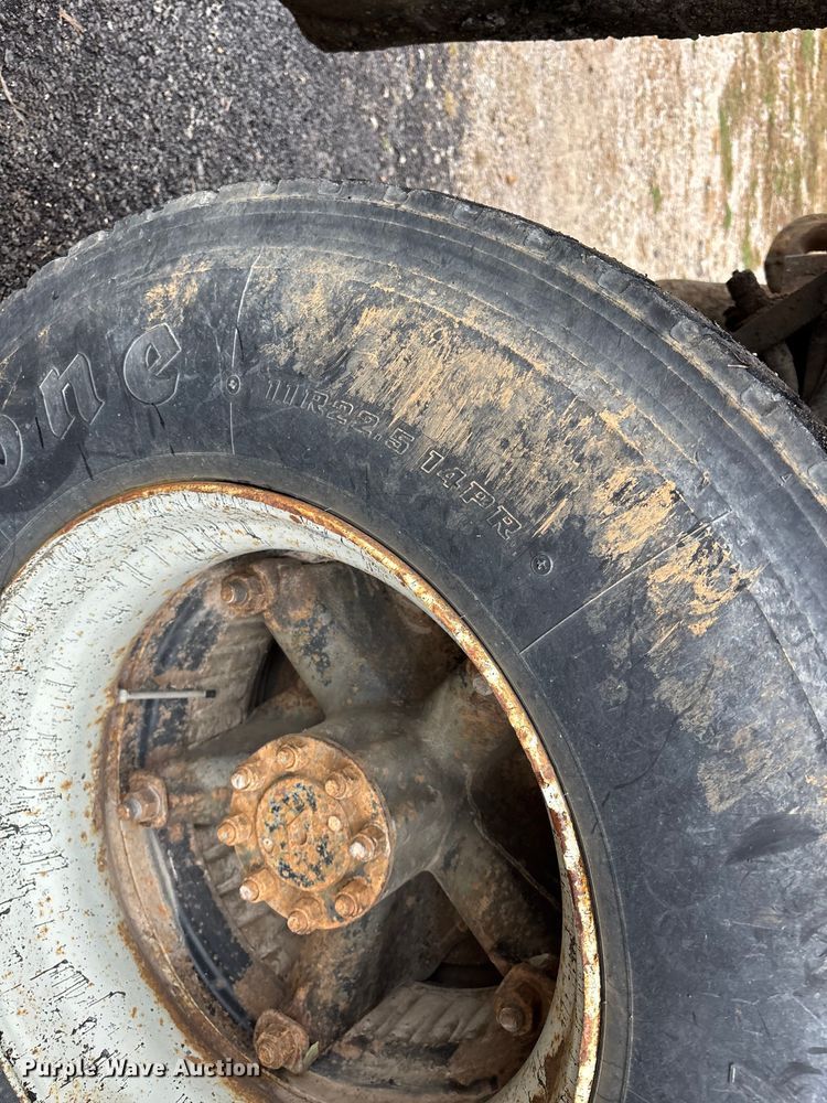 image for item DU1499 1988 International S1900 dump truck