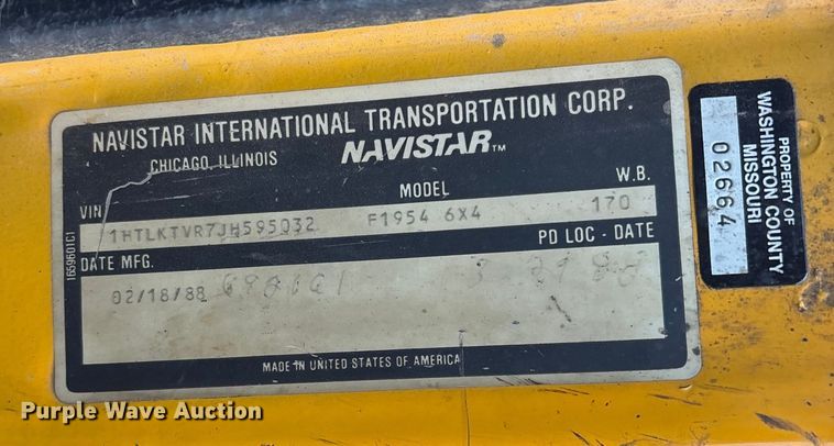 image for item DU1499 1988 International S1900 dump truck