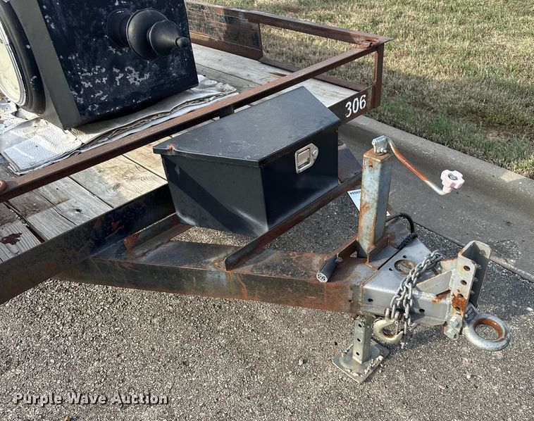 image for item DU3534 1987 JFW utility trailer