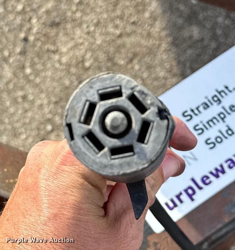 image for item DU3534 1987 JFW utility trailer