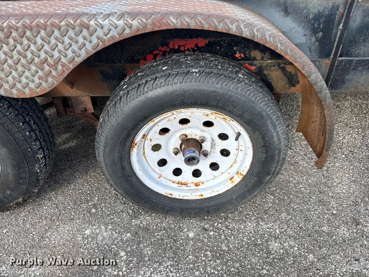 image for item DU3534 1987 JFW utility trailer