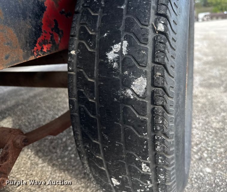 image for item DU3534 1987 JFW utility trailer