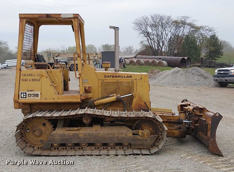 TOPADOR FRONTAL 1983 CATERPILLAR D3B