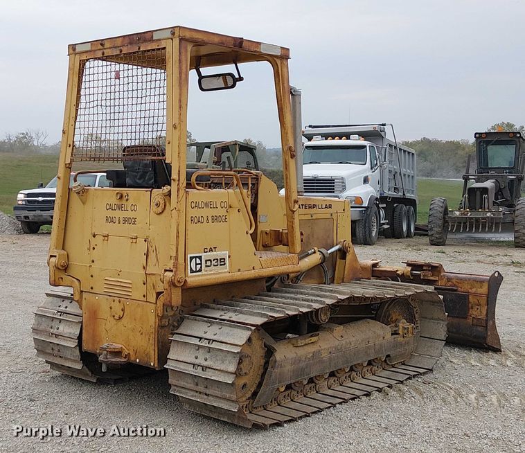 TOPADOR FRONTAL 1983 CATERPILLAR D3B