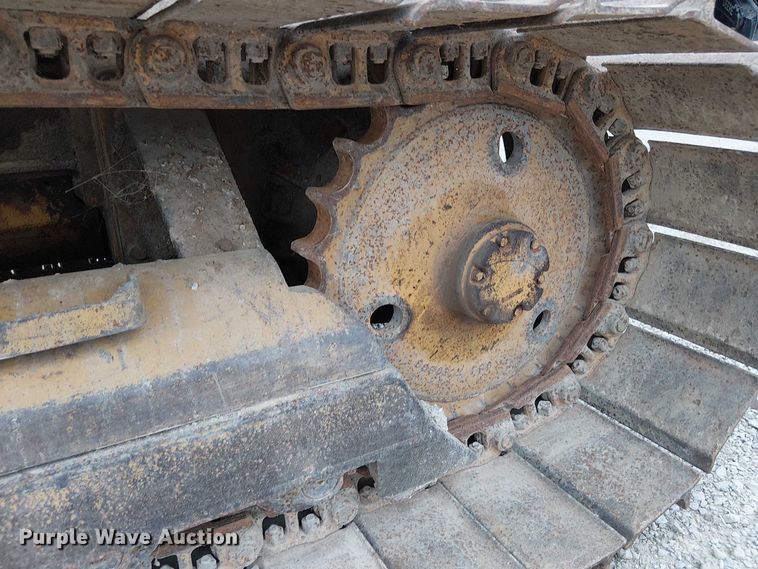 image for item DU3602 1983 Caterpillar D3B dozer