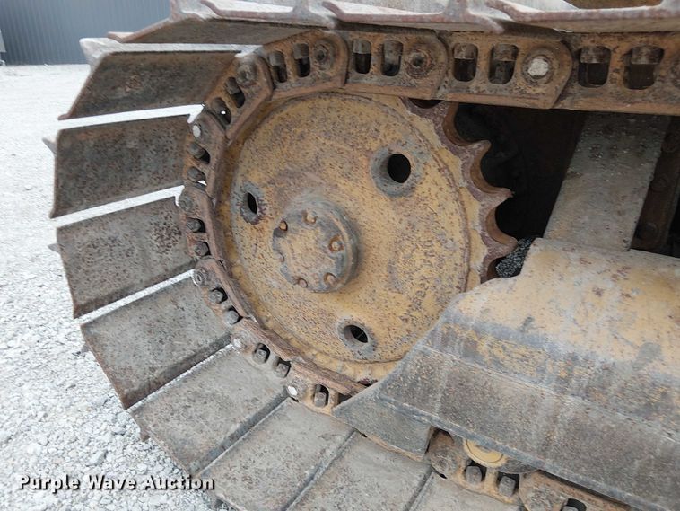 image for item DU3602 1983 Caterpillar D3B dozer