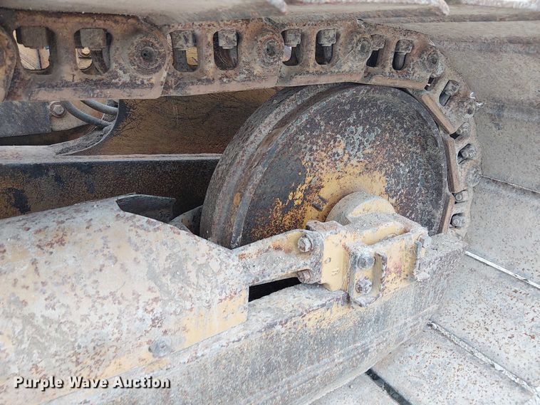 image for item DU3602 1983 Caterpillar D3B dozer