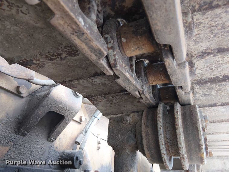 image for item DU3602 1983 Caterpillar D3B dozer