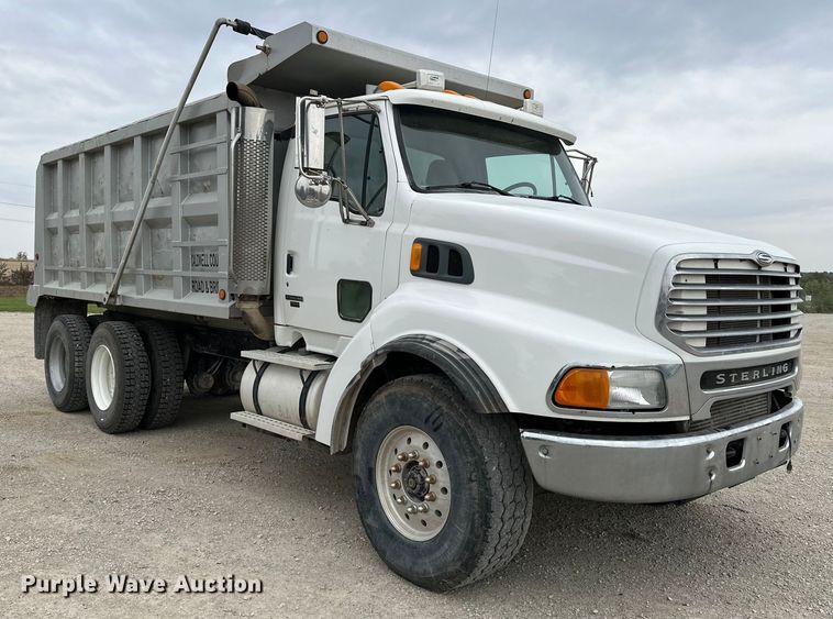image for item DU3603 2004 Sterling L-Line dump truck