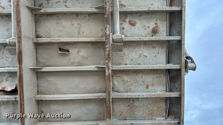 image for item DU3603 2004 Sterling L-Line dump truck