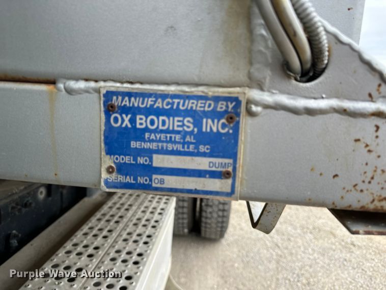 image for item DU3603 2004 Sterling L-Line dump truck