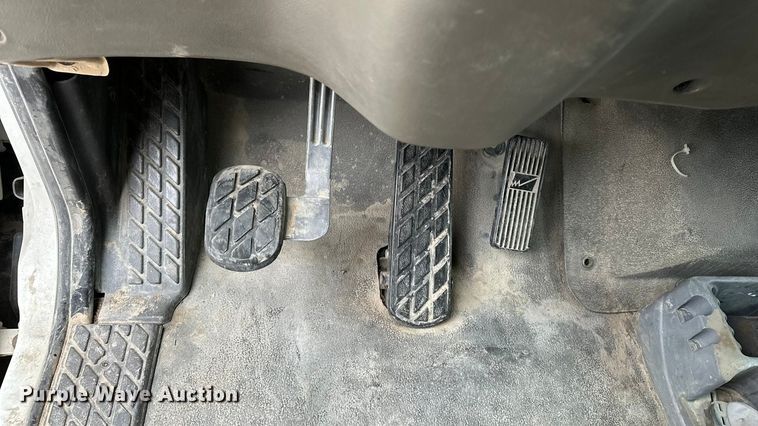 image for item DU3603 2004 Sterling L-Line dump truck