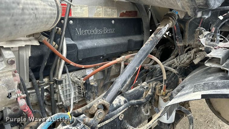 image for item DU3603 2004 Sterling L-Line dump truck