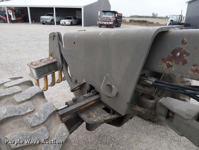 image for item DU3604 1978 John Deere 570A motor grader