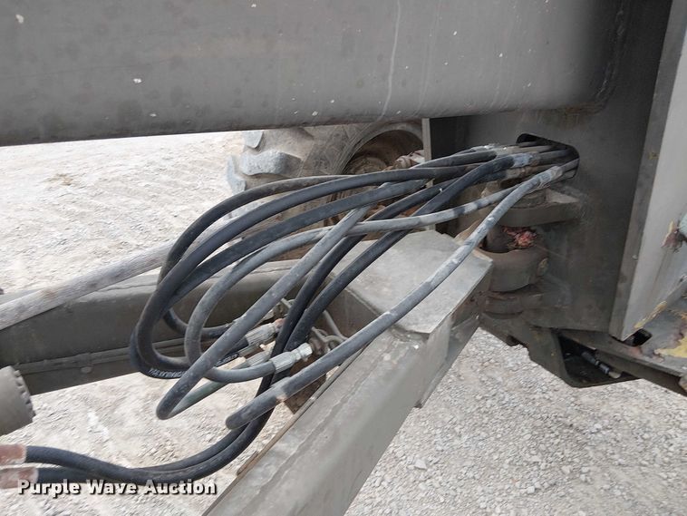 image for item DU3604 1978 John Deere 570A motor grader