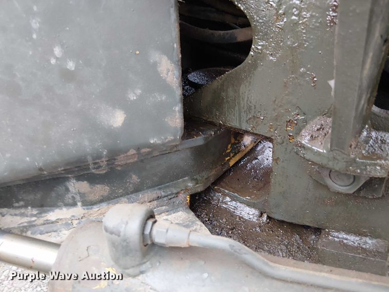 image for item DU3604 1978 John Deere 570A motor grader