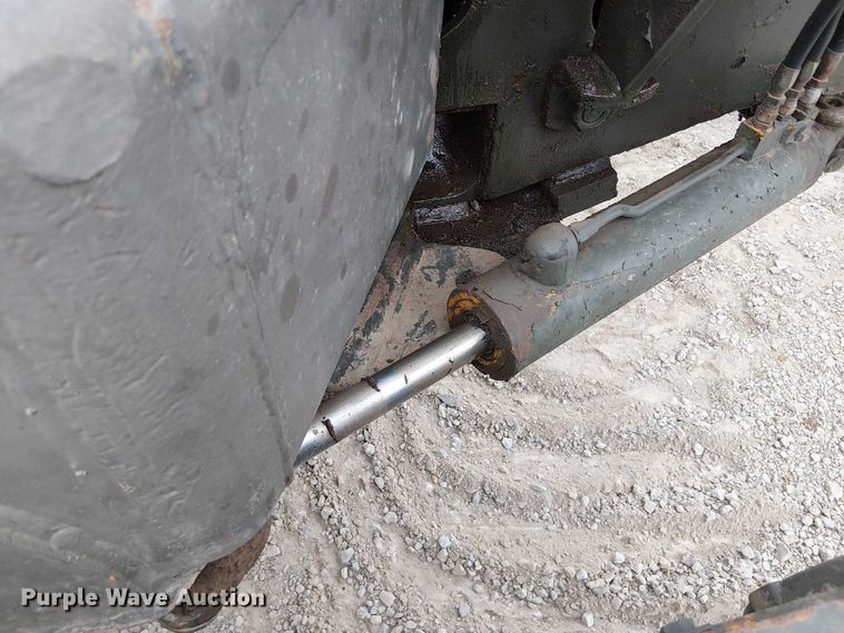 image for item DU3604 1978 John Deere 570A motor grader