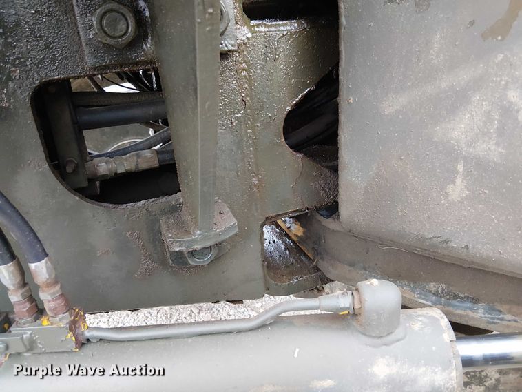 image for item DU3604 1978 John Deere 570A motor grader