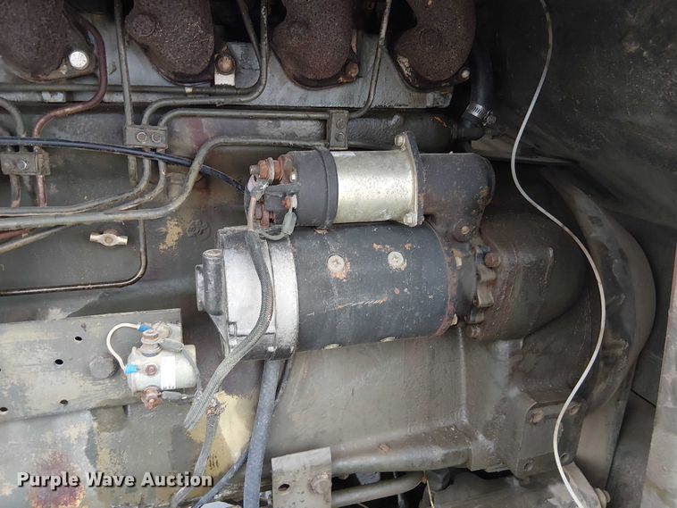 image for item DU3604 1978 John Deere 570A motor grader