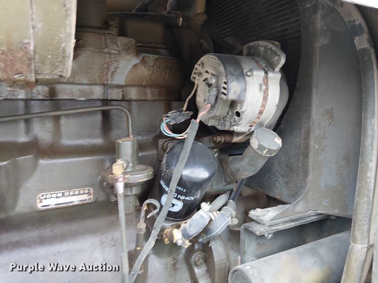 image for item DU3604 1978 John Deere 570A motor grader