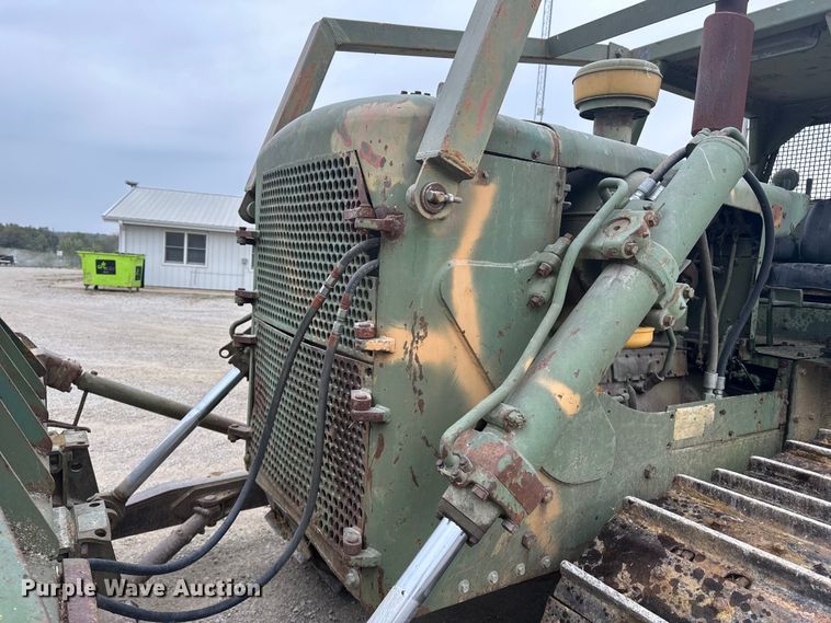 image for item DU3605 1967 Caterpillar D7E dozer