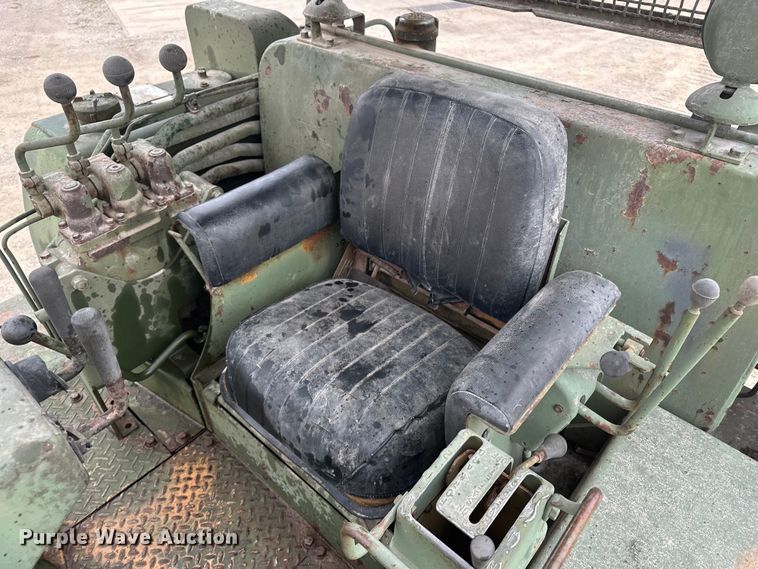 image for item DU3605 1967 Caterpillar D7E dozer