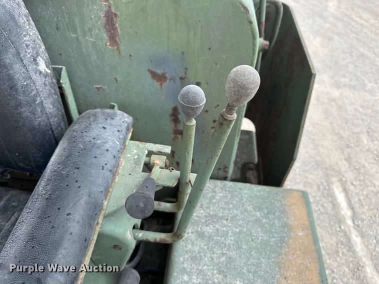 image for item DU3605 1967 Caterpillar D7E dozer