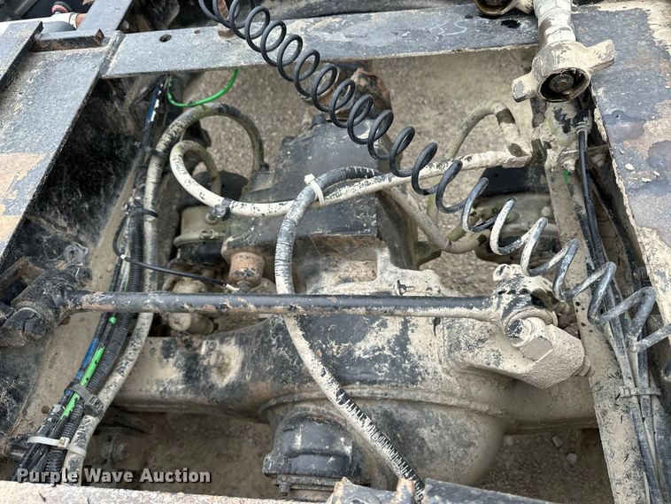 image for item DU3607 2004 Freightliner FL112 semi truck