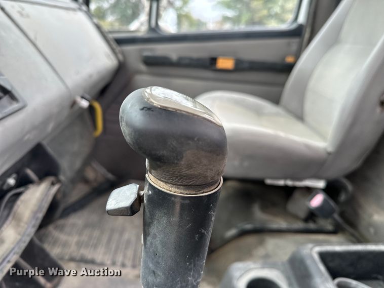 image for item DU3607 2004 Freightliner FL112 semi truck