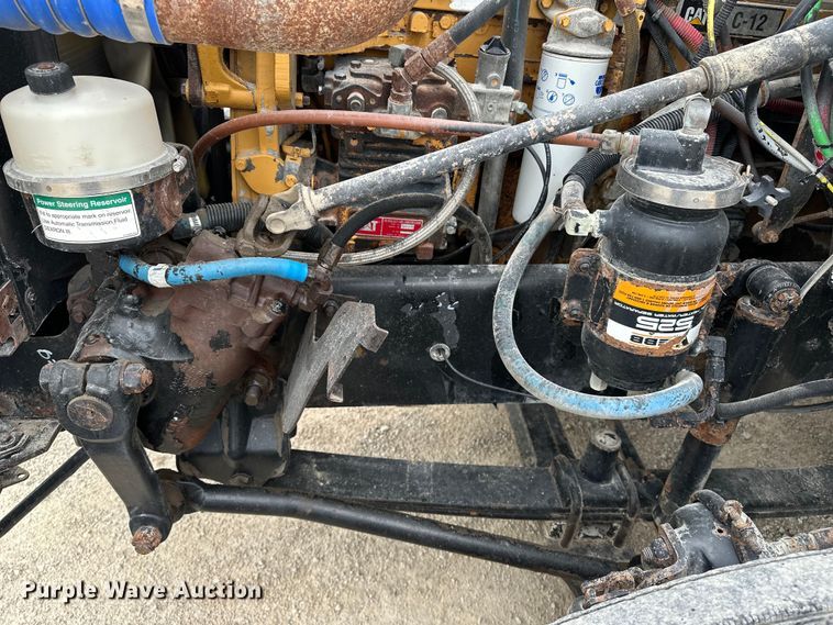 image for item DU3607 2004 Freightliner FL112 semi truck