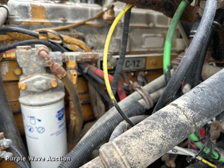 image for item DU3607 2004 Freightliner FL112 semi truck