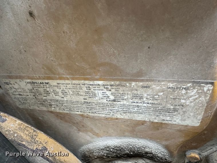 image for item DU3607 2004 Freightliner FL112 semi truck