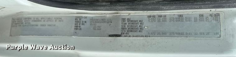 image for item DU3607 2004 Freightliner FL112 semi truck