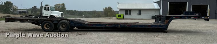 image for item DU3608 1974 Hyster drop deck hydraulic tail equipment trailer