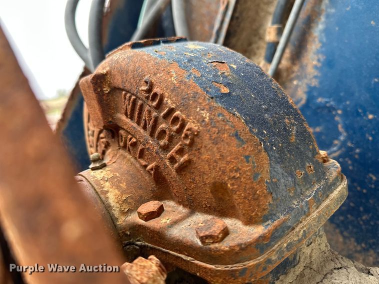 image for item DU3608 1974 Hyster drop deck hydraulic tail equipment trailer