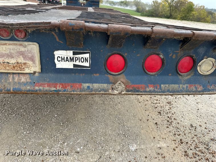 image for item DU3608 1974 Hyster drop deck hydraulic tail equipment trailer