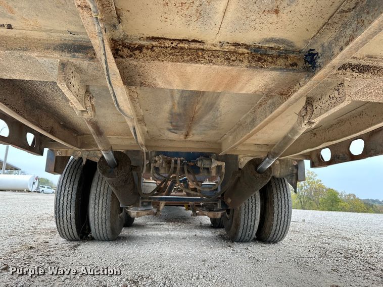image for item DU3608 1974 Hyster drop deck hydraulic tail equipment trailer